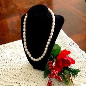 18”Cultured Freshwater Pearls Rhodium over sterling silver& lobster claw clasp.